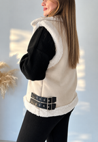 Chaleco efecto ante cuello efecto borreguito hebillas laterales - Lisette