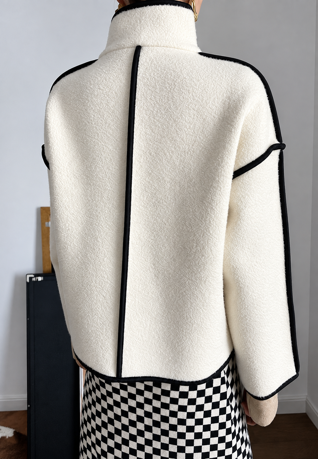 Chaqueta corta mujer cuello alto ribetes contraste - Ophélie