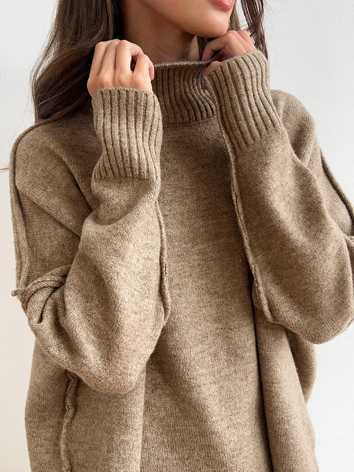 Conjunto de punto para mujer con jersey de cuello alto y pantalón ancho - Elske