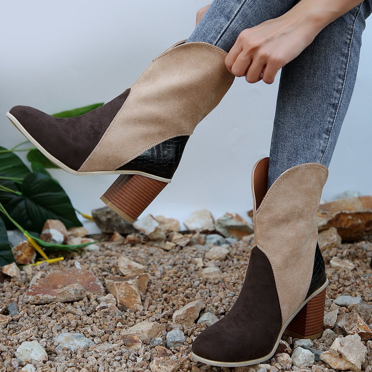 Botines para mujer de ante con tacón cuadrado - Norine