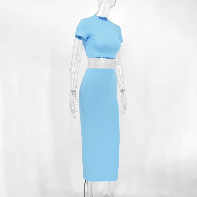 Conjunto mujer dos piezas top corto y falda larga azul claro - Celeste