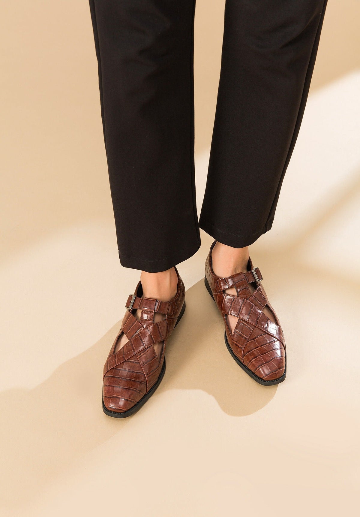 Zapatos formales hombre diseño calado cuero elegante - Ferrano