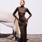 Monet - Maxivestido con cuello alto y mangas largas