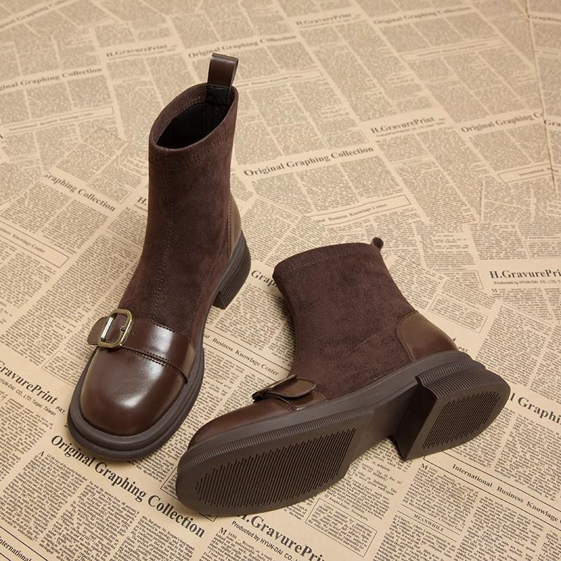 Botas de tobillo para mujer silueta ajustada hebilla decorativa - Rebeca