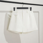 Shorts de mujer con cintura elástica y detalle de botones - Clara