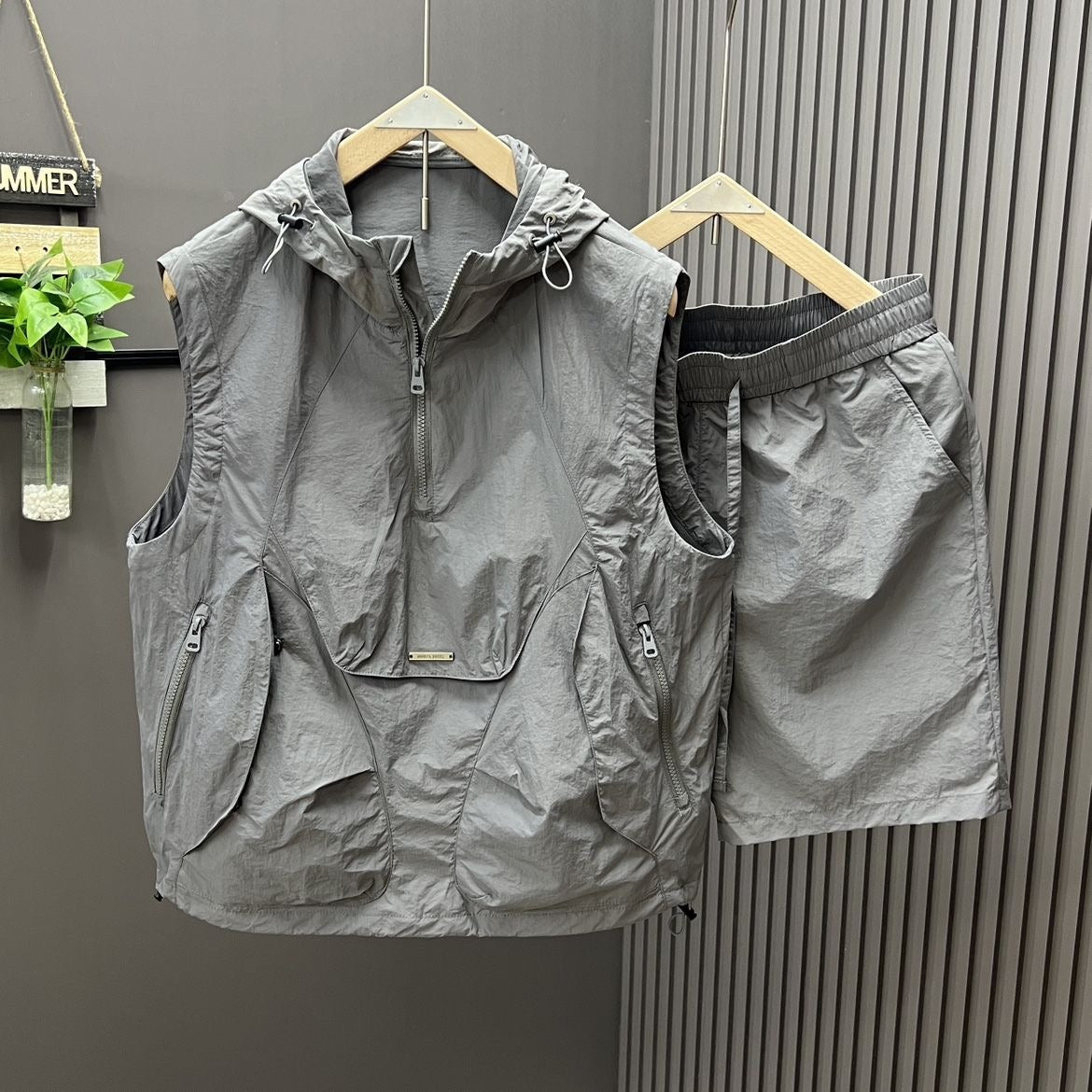 Conjunto chaleco sin mangas hombre capucha ligera estilo utilitario - Pedro