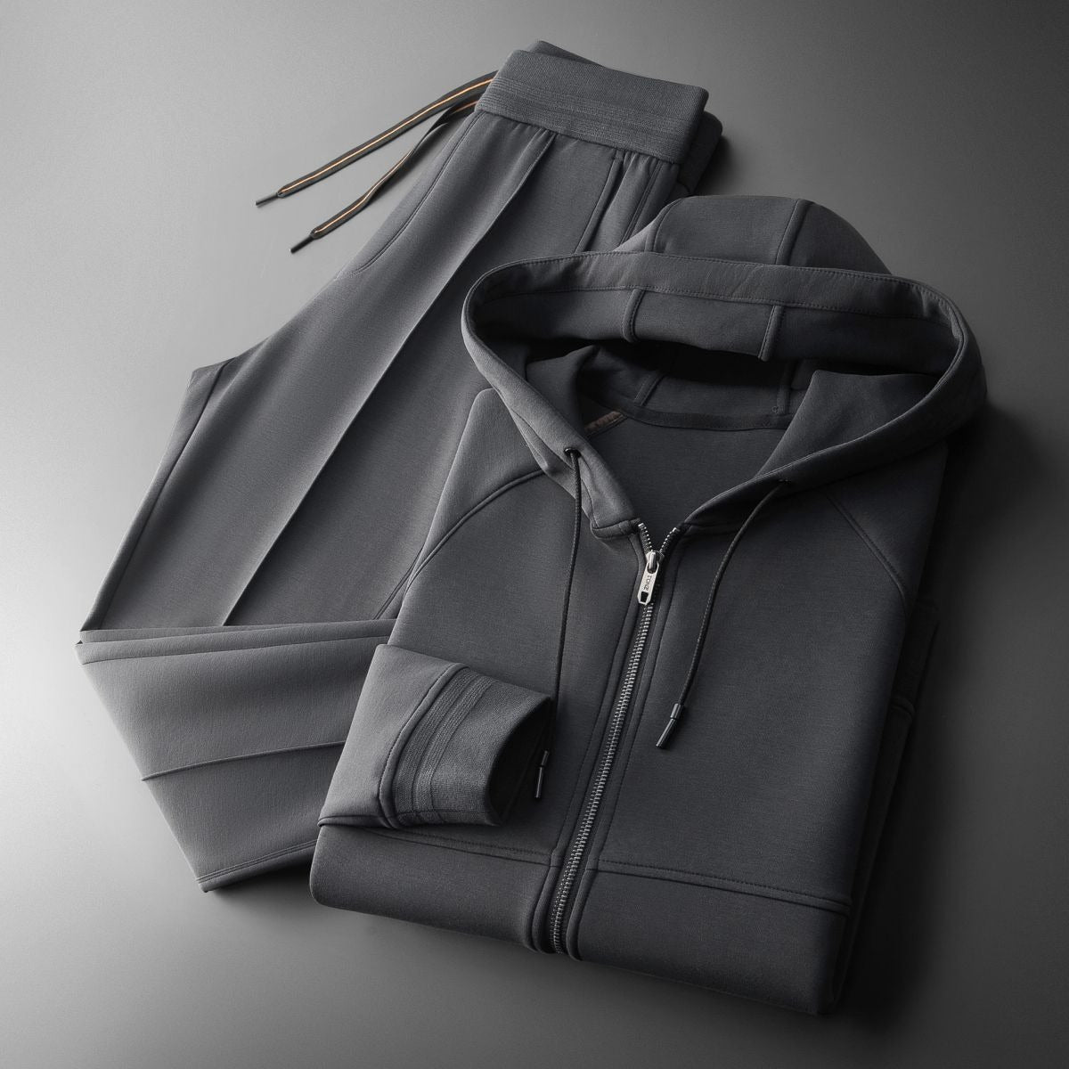Conjunto deportivo con capucha - Lior