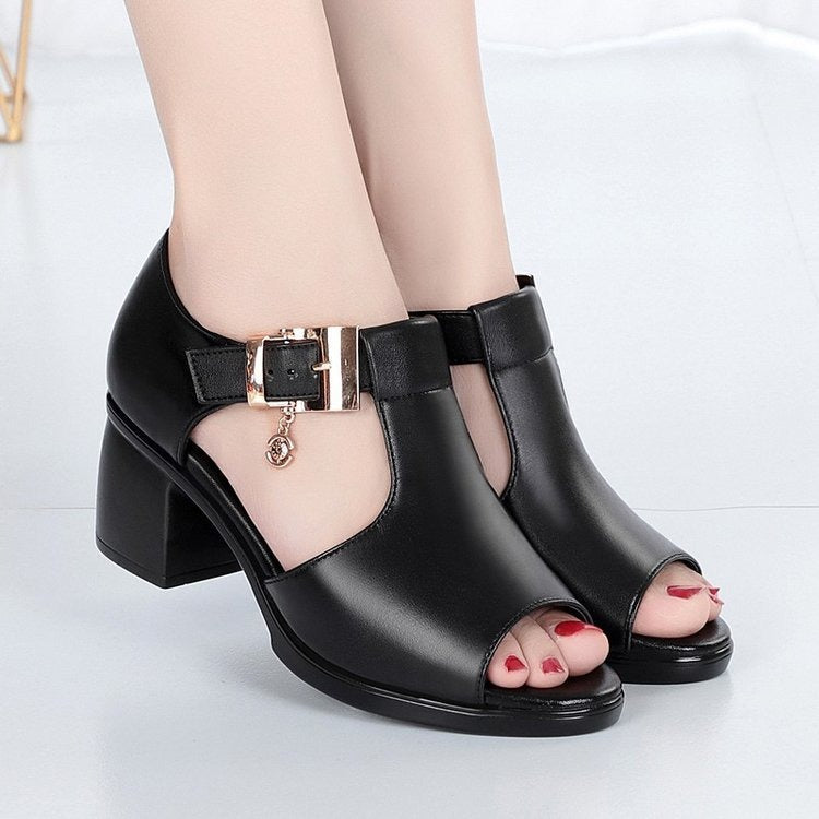 Sandalias tacón medio con hebilla decorativa - Elara