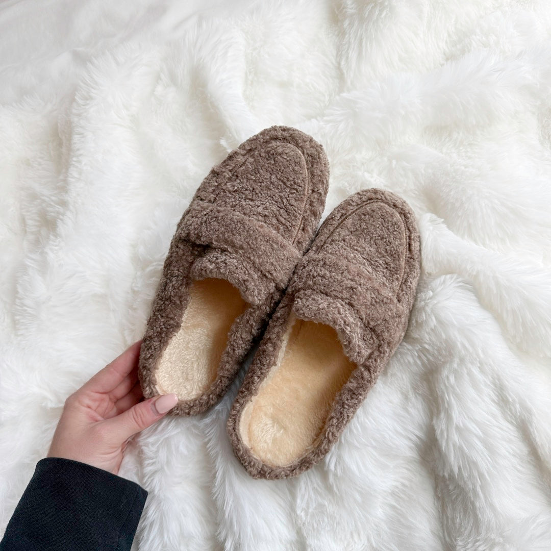 Zapatillas de felpa para mujer de acabado envolvente - Ylva
