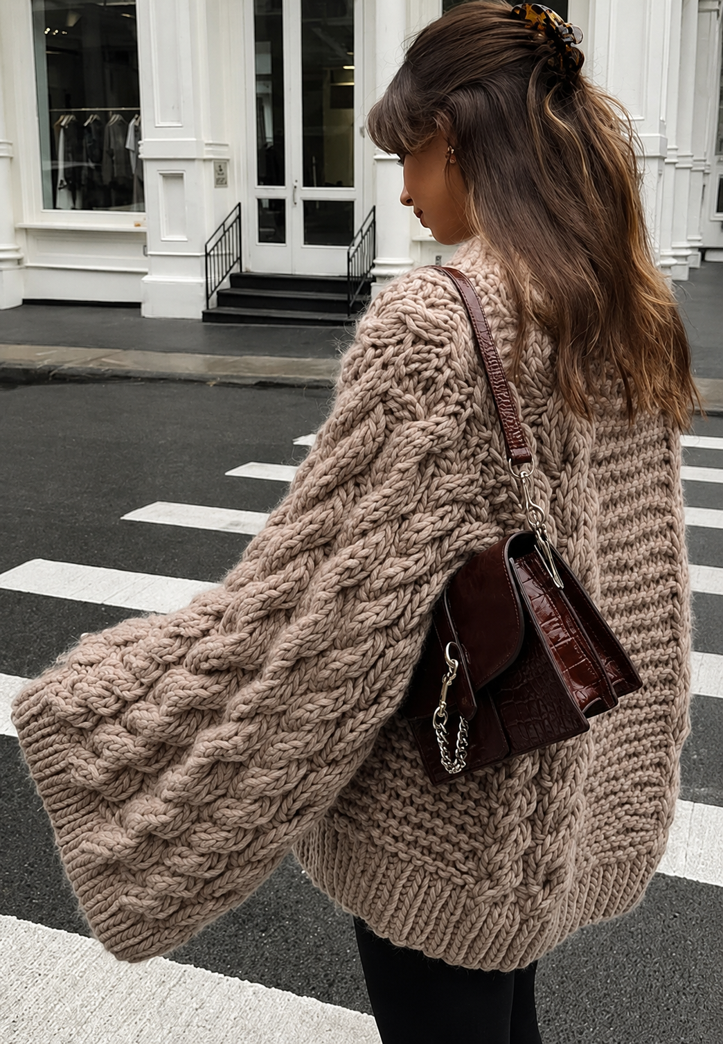 Jersey mujer oversize punto trenzado manga acampanada cuello alto - Nerina