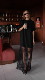 Vestido maxi oversize con falda de encaje - Raina