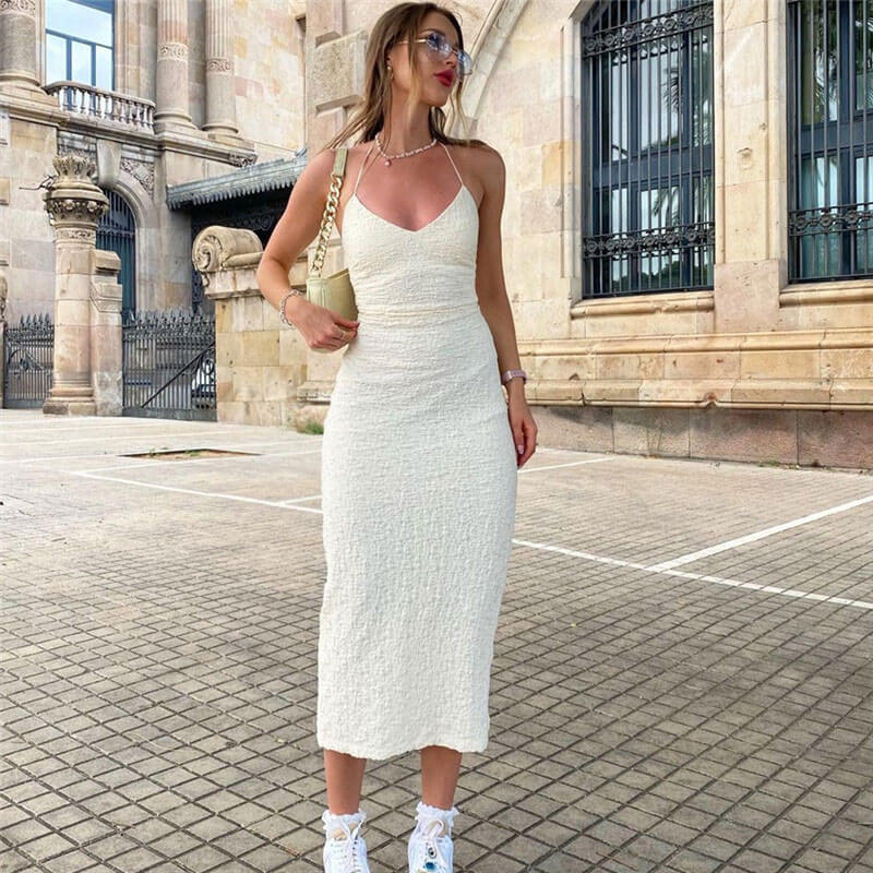 Maya - Vestido midi con escote halter y aberturas texturizadas